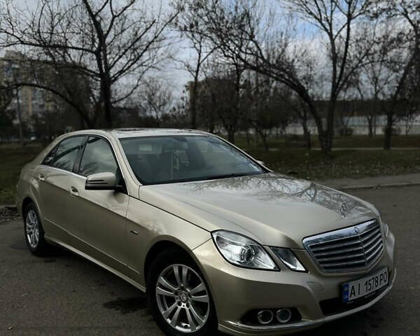 Мерседес Е-Класс, объемом двигателя 2.2 л и пробегом 250 тыс. км за 12400 $, фото 1 на Automoto.ua