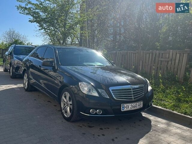 Мерседес Е-Класс, объемом двигателя 2.1 л и пробегом 287 тыс. км за 10500 $, фото 1 на Automoto.ua