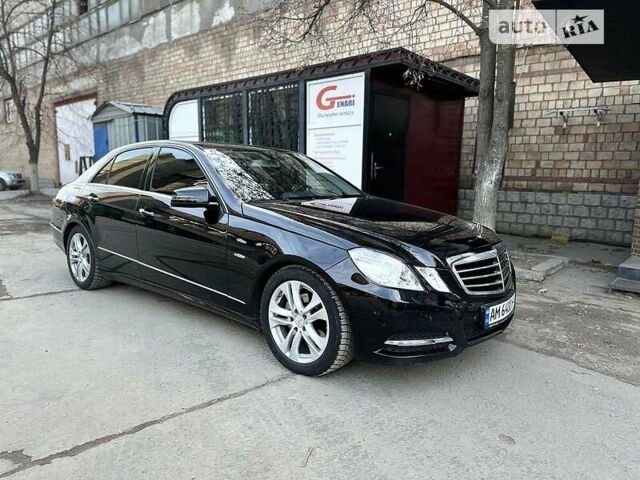 Мерседес Е-Клас, об'ємом двигуна 2.1 л та пробігом 350 тис. км за 15900 $, фото 1 на Automoto.ua