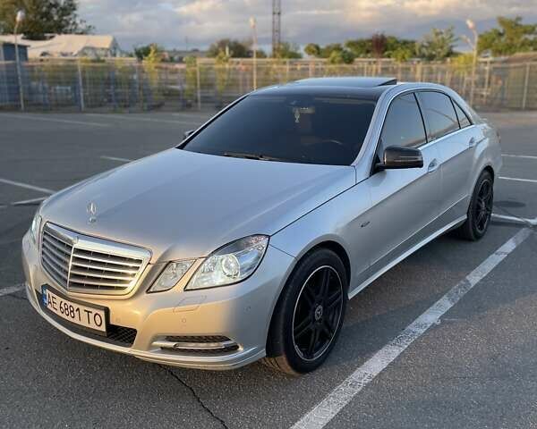 Мерседес Е-Класс, объемом двигателя 2.14 л и пробегом 319 тыс. км за 13500 $, фото 1 на Automoto.ua