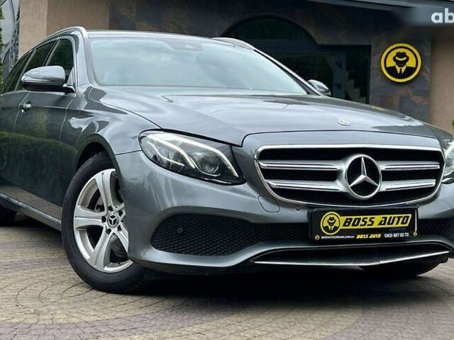 Мерседес Е-Класс, объемом двигателя 2 л и пробегом 142 тыс. км за 23990 $, фото 1 на Automoto.ua