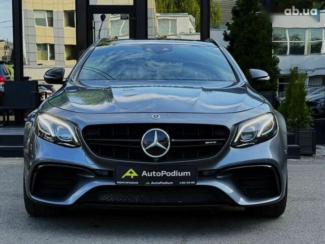 Мерседес Е-Класс, объемом двигателя 4 л и пробегом 70 тыс. км за 65900 $, фото 1 на Automoto.ua