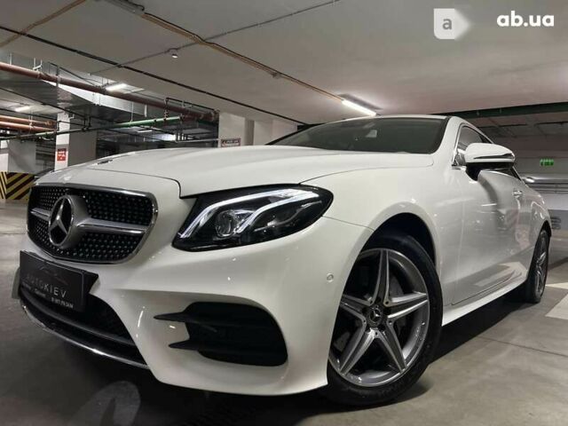 Мерседес Е-Клас, об'ємом двигуна 2 л та пробігом 25 тис. км за 52500 $, фото 1 на Automoto.ua