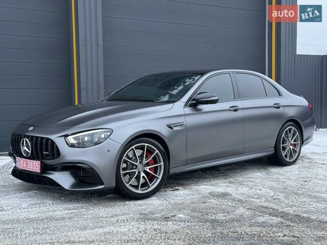 Мерседес Е-Клас, об'ємом двигуна 3.98 л та пробігом 111 тис. км за 80000 $, фото 1 на Automoto.ua