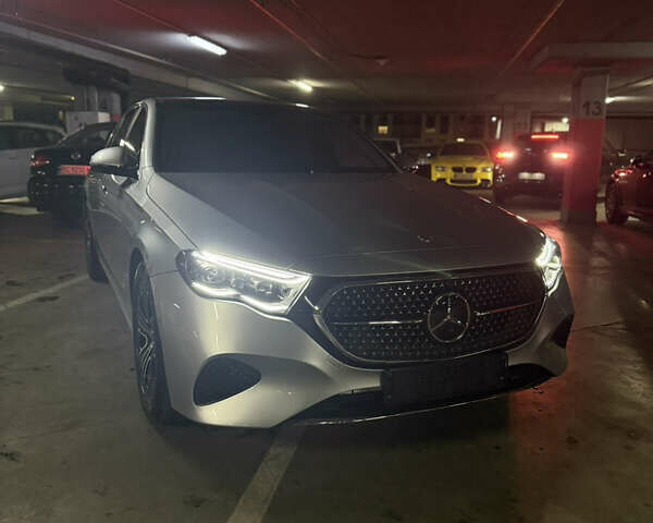Мерседес Е-Клас, об'ємом двигуна 3 л та пробігом 4 тис. км за 78000 $, фото 1 на Automoto.ua