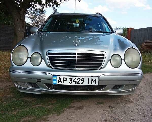 Мерседес Е-Класс, объемом двигателя 3.22 л и пробегом 350 тыс. км за 4000 $, фото 1 на Automoto.ua