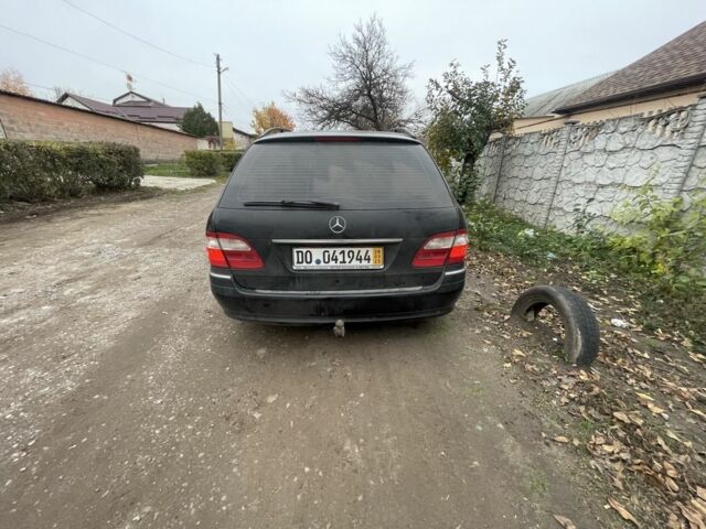 Мерседес Е-Класс, объемом двигателя 3.2 л и пробегом 305 тыс. км за 4200 $, фото 1 на Automoto.ua