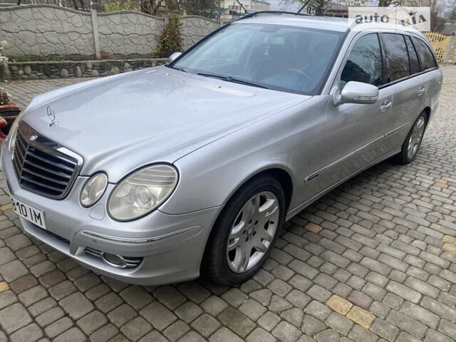 Мерседес Е-Класс, объемом двигателя 2.2 л и пробегом 300 тыс. км за 7900 $, фото 1 на Automoto.ua