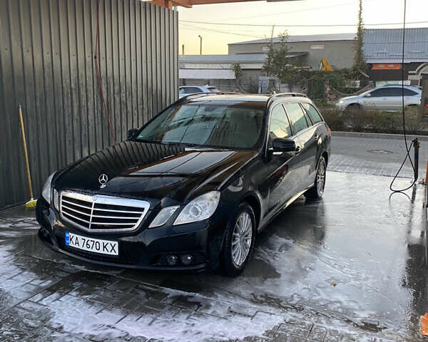 Мерседес Е-Класс, объемом двигателя 2.2 л и пробегом 427 тыс. км за 11500 $, фото 1 на Automoto.ua