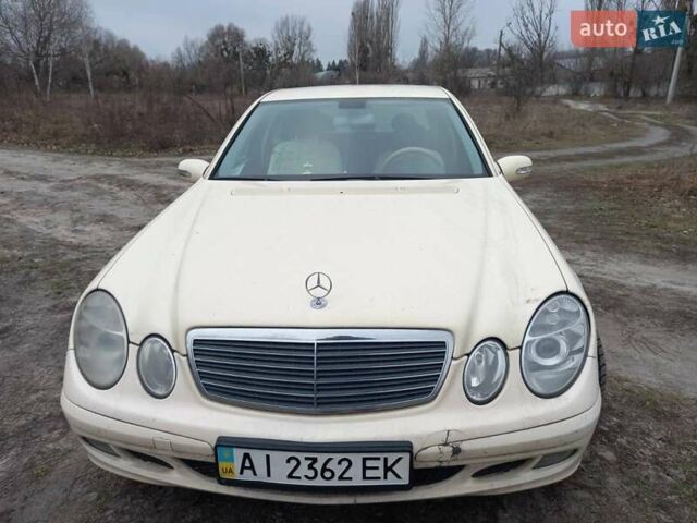 Жовтий Мерседес Е-Клас, об'ємом двигуна 1.8 л та пробігом 532 тис. км за 5500 $, фото 1 на Automoto.ua