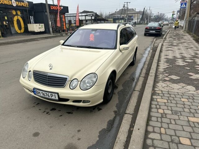 Жовтий Мерседес Е-Клас, об'ємом двигуна 2.1 л та пробігом 380 тис. км за 4700 $, фото 1 на Automoto.ua