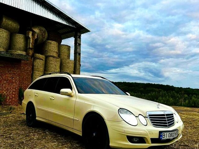 Желтый Мерседес Е-Класс, объемом двигателя 2.1 л и пробегом 515 тыс. км за 6900 $, фото 1 на Automoto.ua