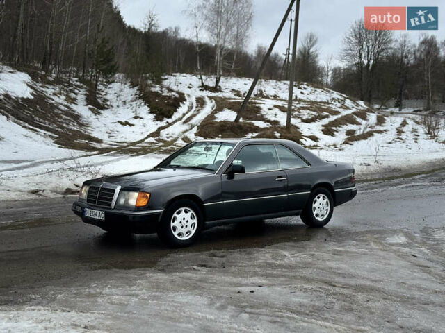 Сірий Мерседес Е-Клас, об'ємом двигуна 2.3 л та пробігом 300 тис. км за 4000 $, фото 1 на Automoto.ua
