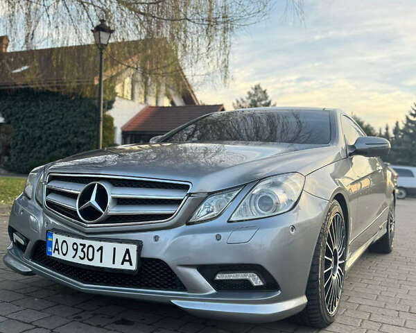 Сірий Мерседес Е-Клас, об'ємом двигуна 3.5 л та пробігом 225 тис. км за 12500 $, фото 1 на Automoto.ua