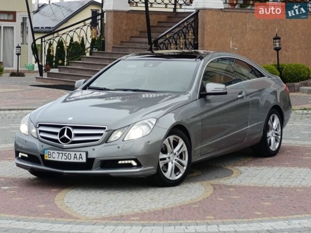 Сірий Мерседес Е-Клас, об'ємом двигуна 1.8 л та пробігом 212 тис. км за 9999 $, фото 1 на Automoto.ua