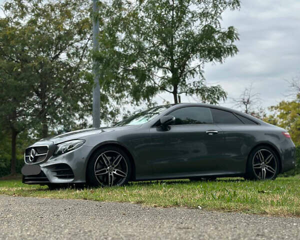 Серый Мерседес Е-Класс, объемом двигателя 3 л и пробегом 44 тыс. км за 65000 $, фото 1 на Automoto.ua