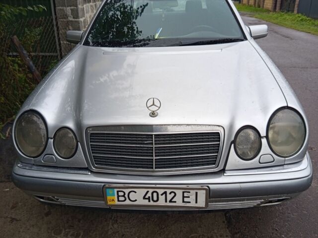 Серый Мерседес Е-Класс, объемом двигателя 2 л и пробегом 46 тыс. км за 3459 $, фото 1 на Automoto.ua