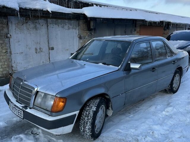 Серый Мерседес Е-Класс, объемом двигателя 2 л и пробегом 212 тыс. км за 2000 $, фото 1 на Automoto.ua