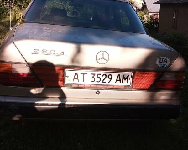 Сірий Мерседес Е-Клас, об'ємом двигуна 2 л та пробігом 400 тис. км за 2200 $, фото 1 на Automoto.ua