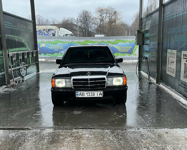 Сірий Мерседес Е-Клас, об'ємом двигуна 2.3 л та пробігом 560 тис. км за 2500 $, фото 1 на Automoto.ua