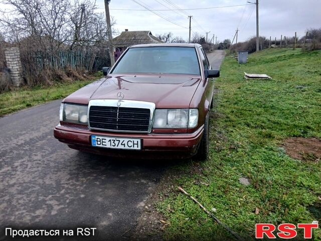 Сірий Мерседес Е-Клас, об'ємом двигуна 3 л та пробігом 0 тис. км за 1350 $, фото 1 на Automoto.ua