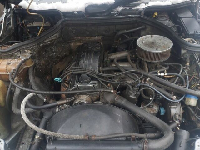 Серый Мерседес Е-Класс, объемом двигателя 2.3 л и пробегом 1 тыс. км за 1157 $, фото 1 на Automoto.ua