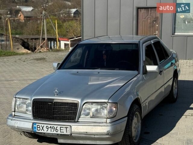 Серый Мерседес Е-Класс, объемом двигателя 2 л и пробегом 354 тыс. км за 2500 $, фото 1 на Automoto.ua