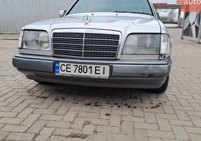 Сірий Мерседес Е-Клас, об'ємом двигуна 2.2 л та пробігом 340 тис. км за 2031 $, фото 1 на Automoto.ua