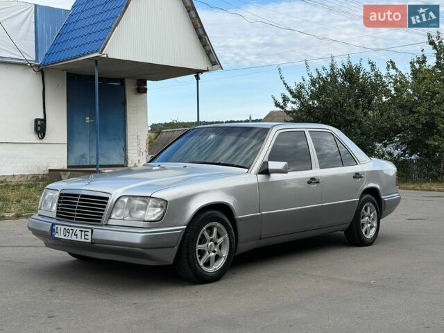 Сірий Мерседес Е-Клас, об'ємом двигуна 2.5 л та пробігом 450 тис. км за 3800 $, фото 1 на Automoto.ua