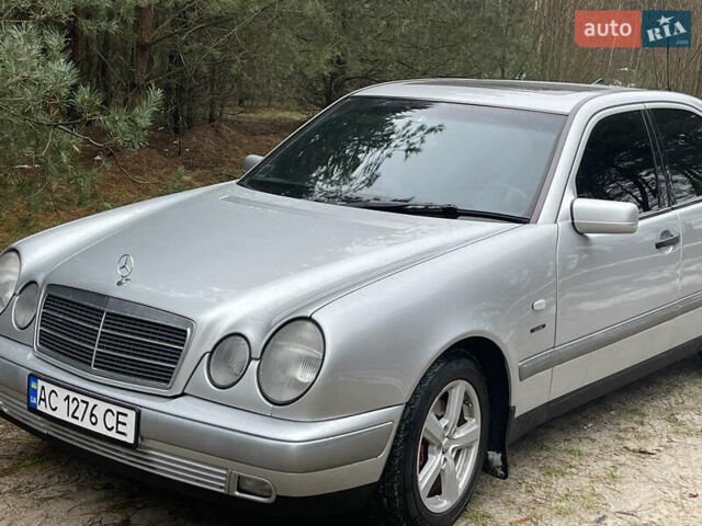 Сірий Мерседес Е-Клас, об'ємом двигуна 2.3 л та пробігом 219 тис. км за 4100 $, фото 1 на Automoto.ua