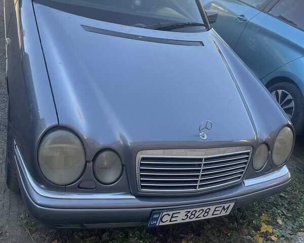 Серый Мерседес Е-Класс, объемом двигателя 2.8 л и пробегом 500 тыс. км за 3400 $, фото 1 на Automoto.ua