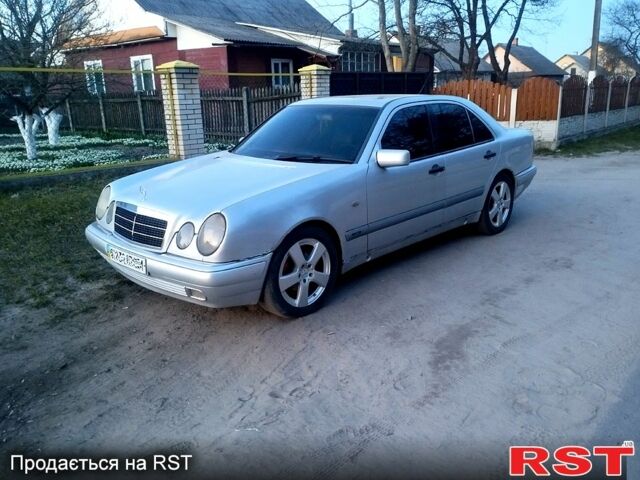 Серый Мерседес Е-Класс, объемом двигателя 2.2 л и пробегом 0 тыс. км за 1999 $, фото 1 на Automoto.ua