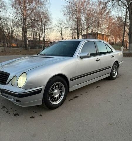 Сірий Мерседес Е-Клас, об'ємом двигуна 3.2 л та пробігом 420 тис. км за 3200 $, фото 1 на Automoto.ua