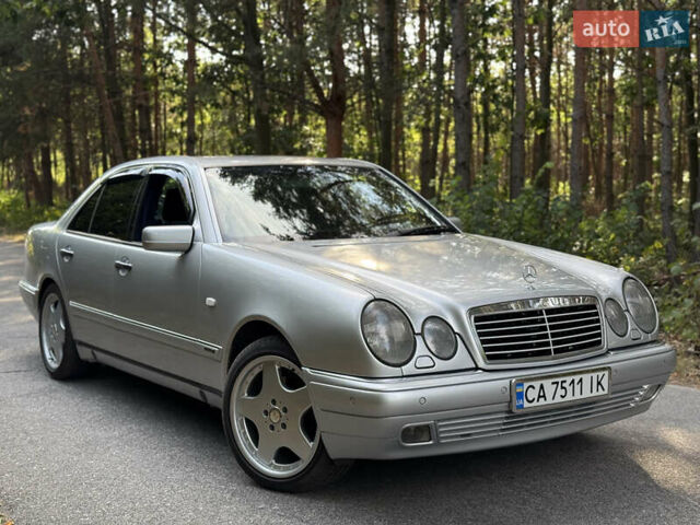 Сірий Мерседес Е-Клас, об'ємом двигуна 3.2 л та пробігом 353 тис. км за 6000 $, фото 1 на Automoto.ua