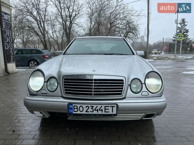 Серый Мерседес Е-Класс, объемом двигателя 2.15 л и пробегом 405 тыс. км за 2250 $, фото 1 на Automoto.ua