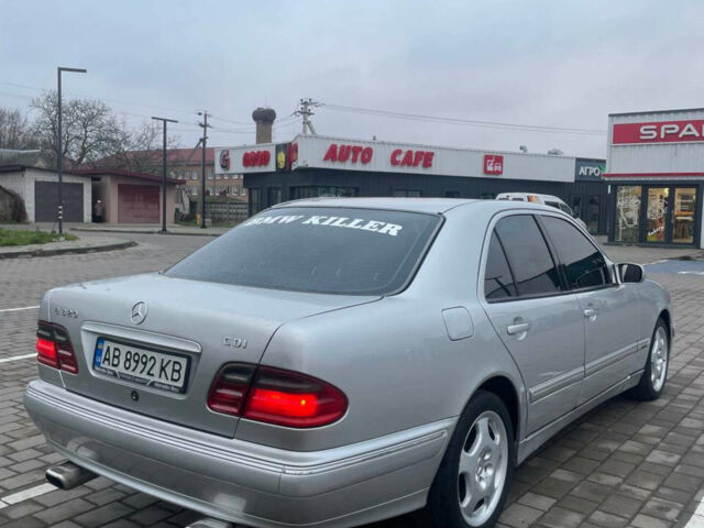 Серый Мерседес Е-Класс, объемом двигателя 3.2 л и пробегом 350 тыс. км за 4900 $, фото 1 на Automoto.ua