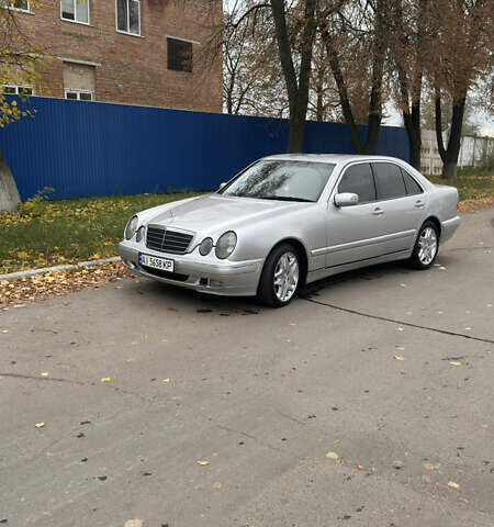 Сірий Мерседес Е-Клас, об'ємом двигуна 2.4 л та пробігом 400 тис. км за 3000 $, фото 1 на Automoto.ua