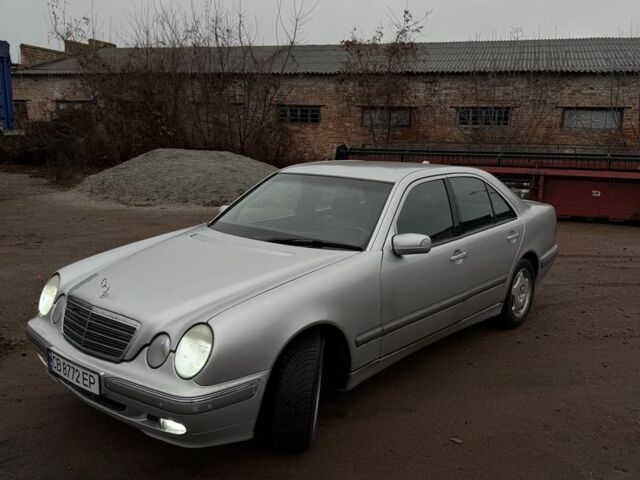 Сірий Мерседес Е-Клас, об'ємом двигуна 2.7 л та пробігом 280 тис. км за 5999 $, фото 1 на Automoto.ua