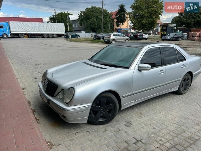 Сірий Мерседес Е-Клас, об'ємом двигуна 2.7 л та пробігом 289 тис. км за 3750 $, фото 1 на Automoto.ua
