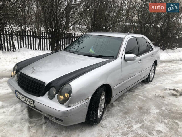 Серый Мерседес Е-Класс, объемом двигателя 2.2 л и пробегом 350 тыс. км за 2999 $, фото 1 на Automoto.ua