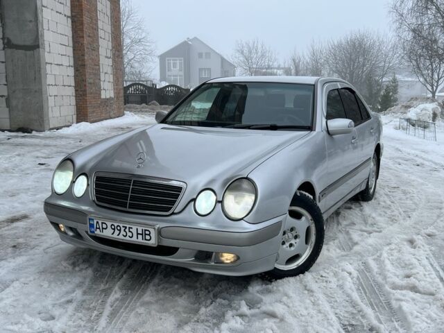 Серый Мерседес Е-Класс, объемом двигателя 2.2 л и пробегом 400 тыс. км за 3700 $, фото 1 на Automoto.ua