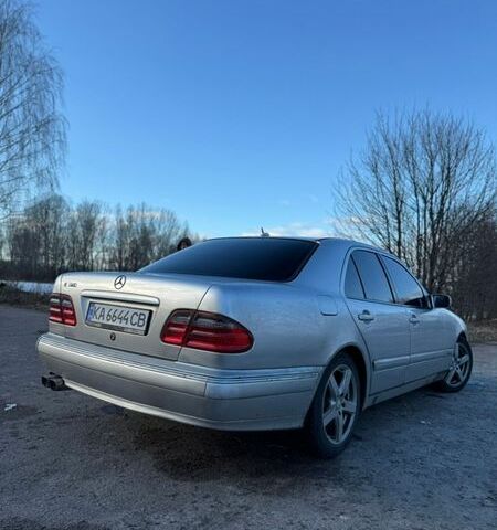 Серый Мерседес Е-Класс, объемом двигателя 3.2 л и пробегом 432 тыс. км за 4600 $, фото 1 на Automoto.ua