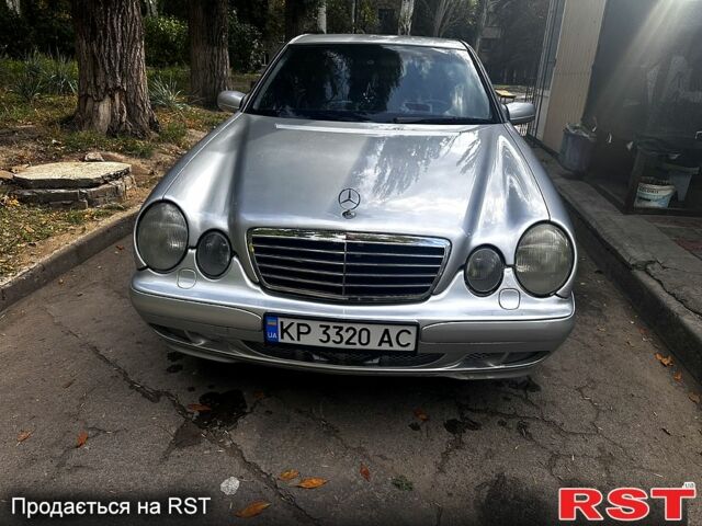 Серый Мерседес Е-Класс, объемом двигателя 2.8 л и пробегом 0 тыс. км за 3950 $, фото 1 на Automoto.ua