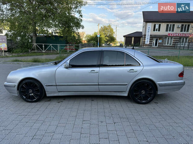 Сірий Мерседес Е-Клас, об'ємом двигуна 3.22 л та пробігом 465 тис. км за 5200 $, фото 1 на Automoto.ua