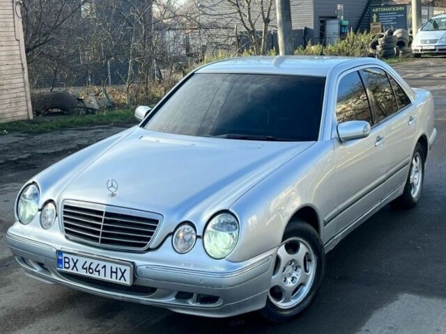 Сірий Мерседес Е-Клас, об'ємом двигуна 2.2 л та пробігом 200 тис. км за 3500 $, фото 1 на Automoto.ua
