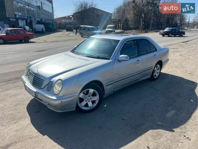 Сірий Мерседес Е-Клас, об'ємом двигуна 2.8 л та пробігом 400 тис. км за 2999 $, фото 1 на Automoto.ua