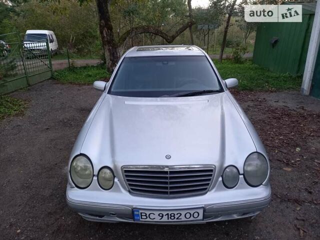 Сірий Мерседес Е-Клас, об'ємом двигуна 2 л та пробігом 39 тис. км за 2450 $, фото 1 на Automoto.ua