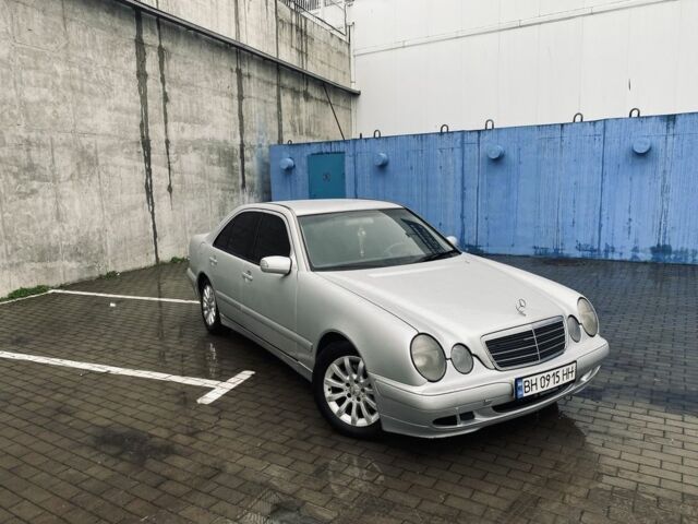 Сірий Мерседес Е-Клас, об'ємом двигуна 2.2 л та пробігом 470 тис. км за 4699 $, фото 1 на Automoto.ua