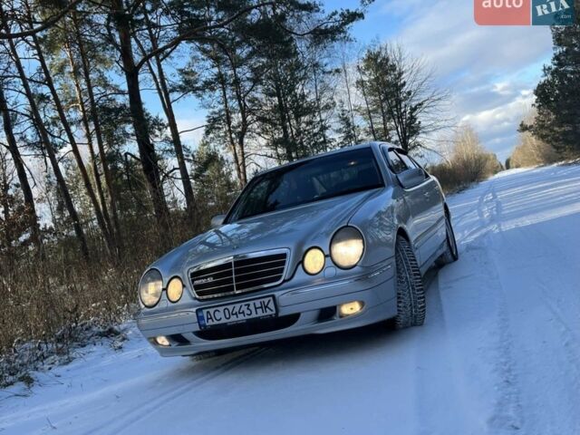 Серый Мерседес Е-Класс, объемом двигателя 3.2 л и пробегом 350 тыс. км за 5100 $, фото 1 на Automoto.ua