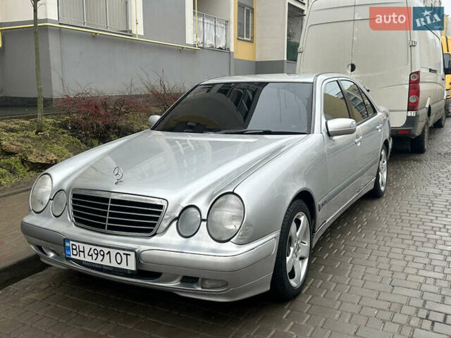 Серый Мерседес Е-Класс, объемом двигателя 2 л и пробегом 250 тыс. км за 4100 $, фото 1 на Automoto.ua